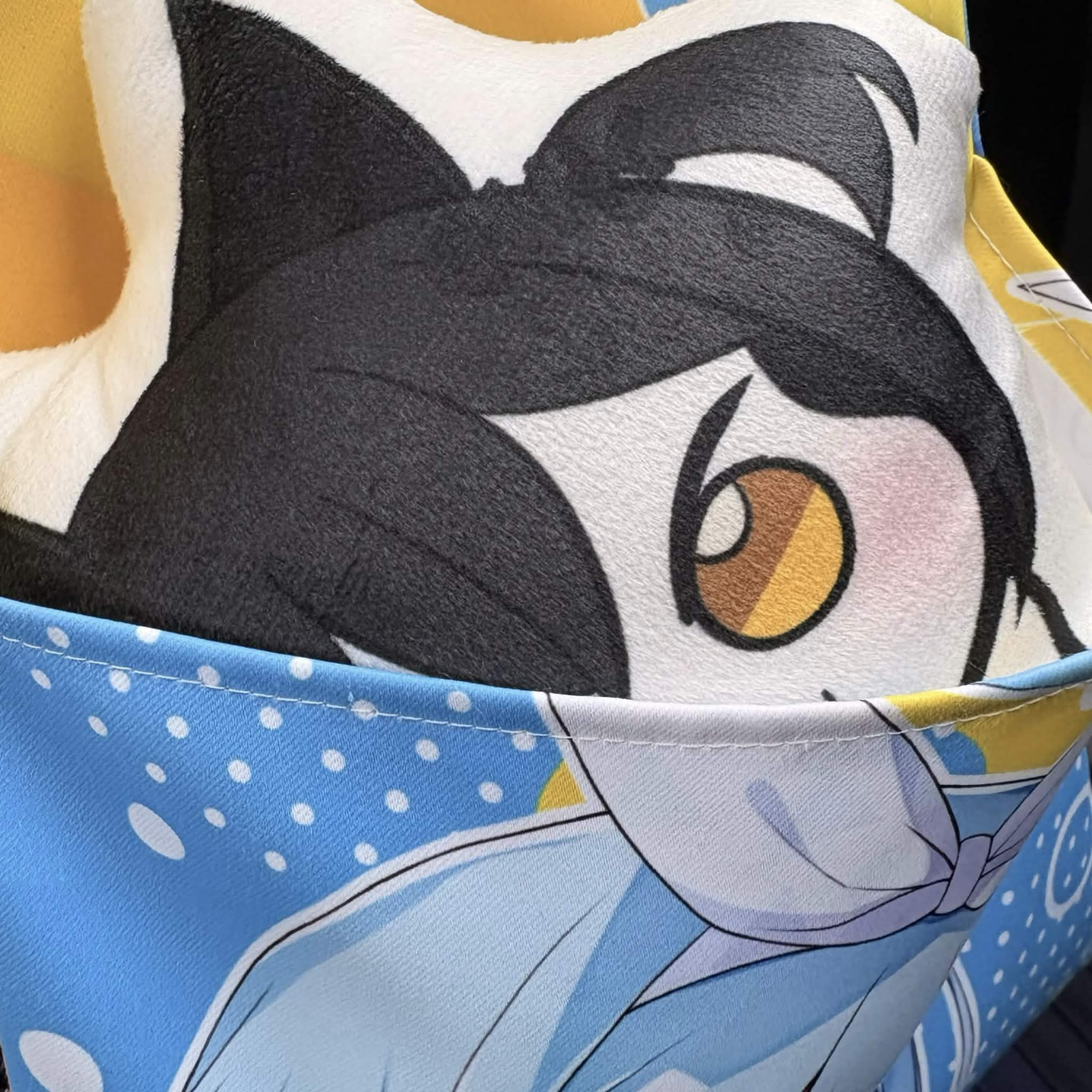 Neko Doro Pillow + sticker
